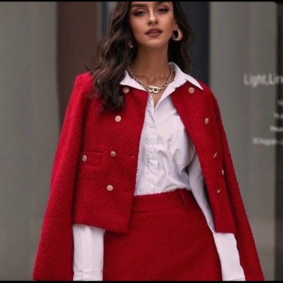 ZARA TEXTURED RED SKIRT WITH SLIT - Picture 5 of 12